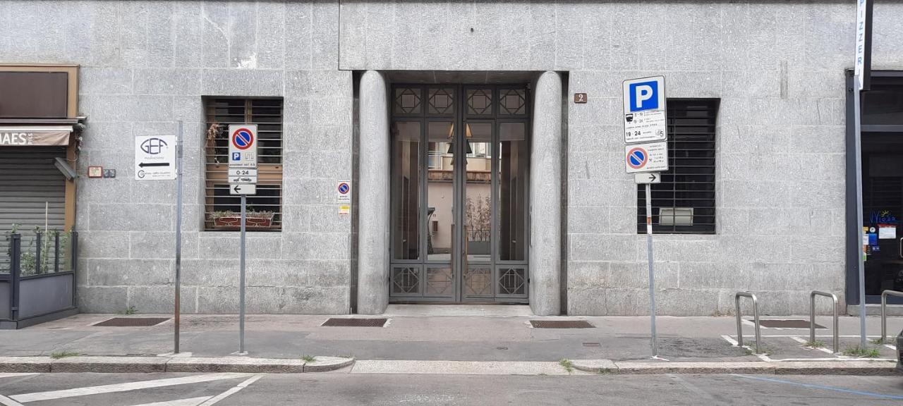 L'Appartamento Di Severino A Milano Luaran gambar