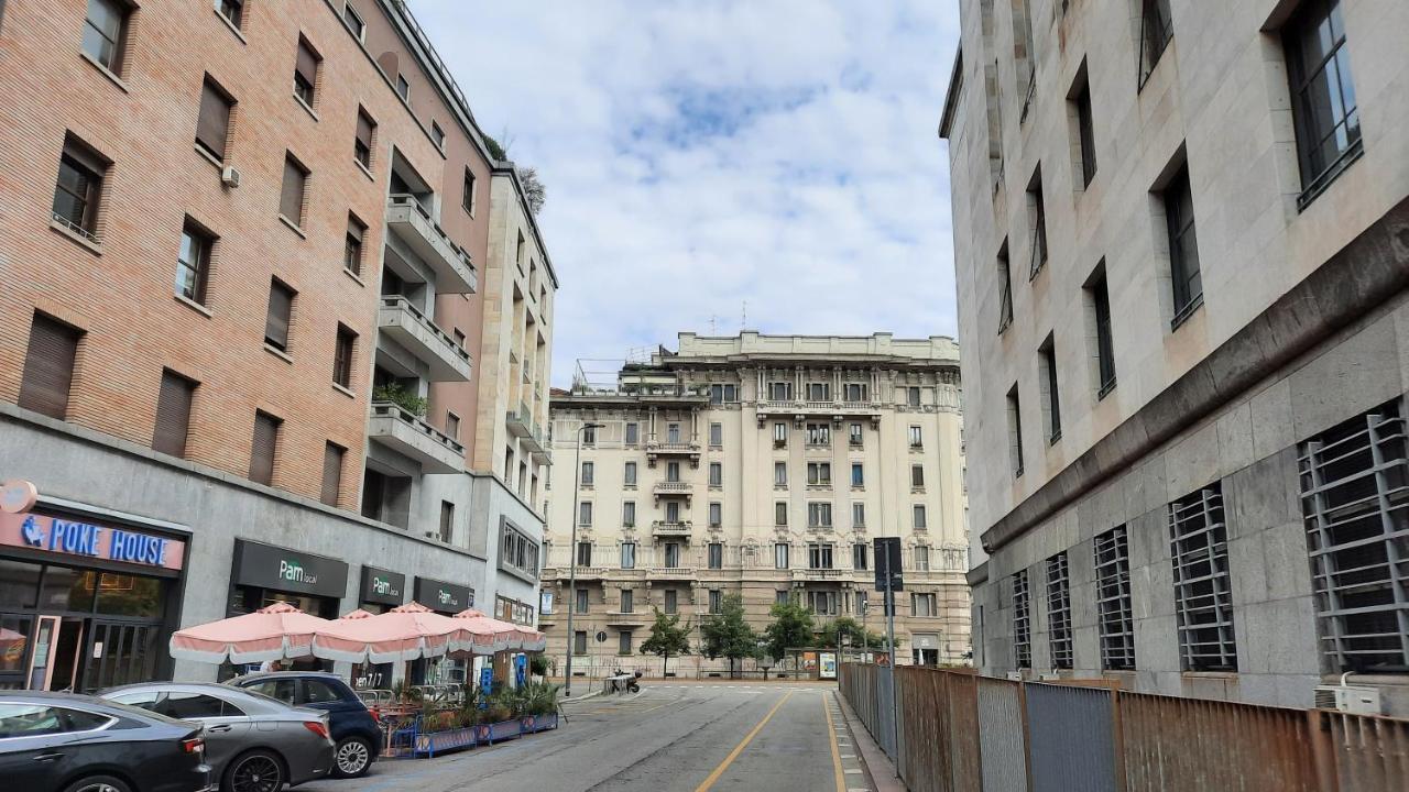 L'Appartamento Di Severino A Milano Luaran gambar